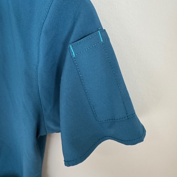 Carhartt Women's Short Sleeve Scrub Top Teal X-Small‎ Pockets Uniform - Picture 5 of 13